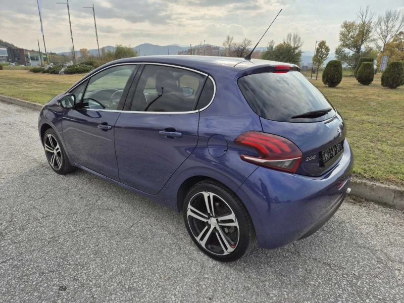 Peugeot 208 1.6 BlueHDI  GT line 120hp, снимка 5 - Автомобили и джипове - 47779471