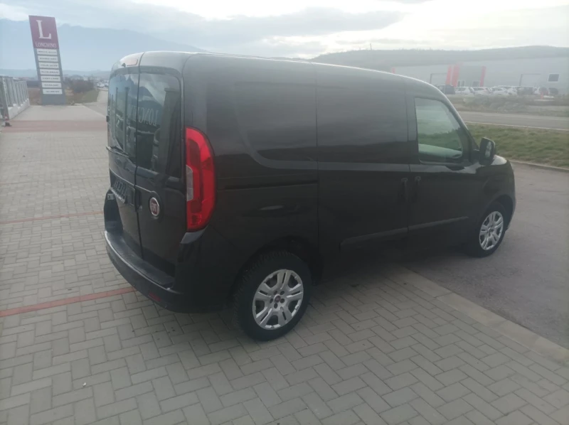 Fiat Doblo 1.6D автоматик, снимка 4 - Автомобили и джипове - 48505129