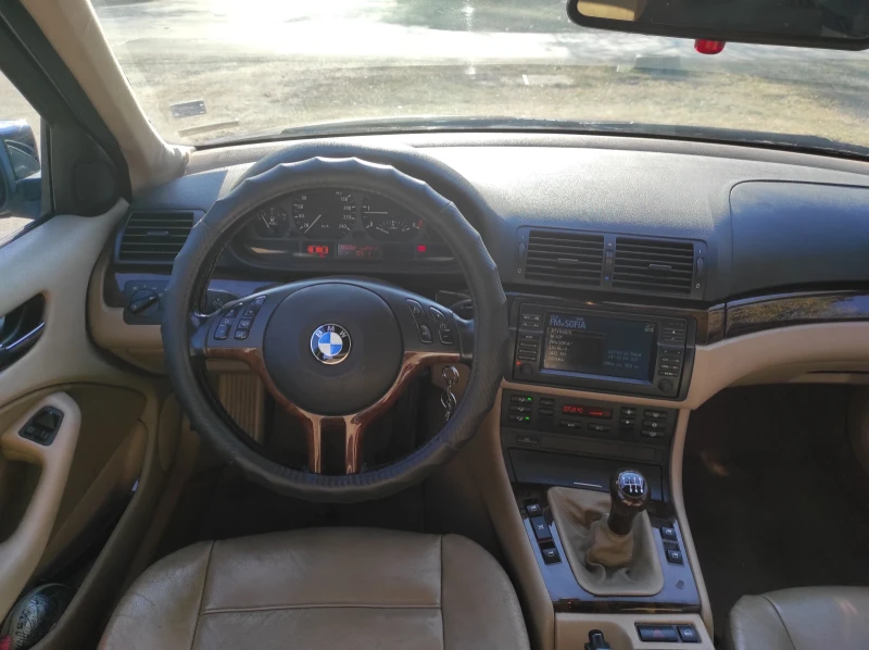 BMW 320, снимка 11 - Автомобили и джипове - 49030849