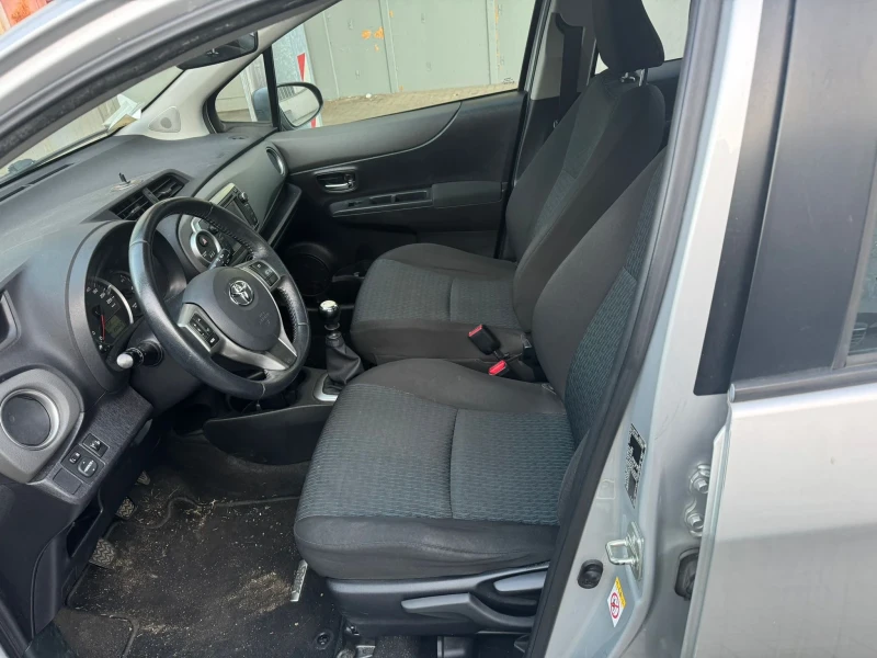 Toyota Yaris 1.4 D4D, снимка 15 - Автомобили и джипове - 49299742