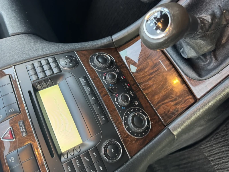 Mercedes-Benz C 200, снимка 13 - Автомобили и джипове - 51887000