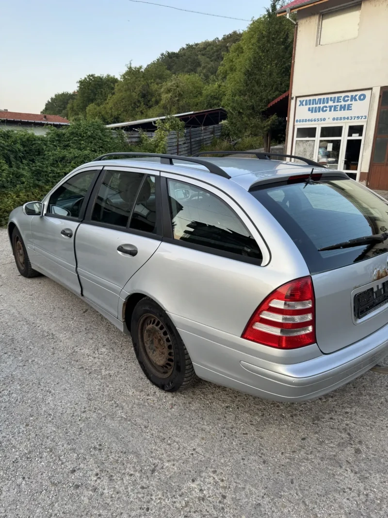 Mercedes-Benz C 200, снимка 4 - Автомобили и джипове - 51887000