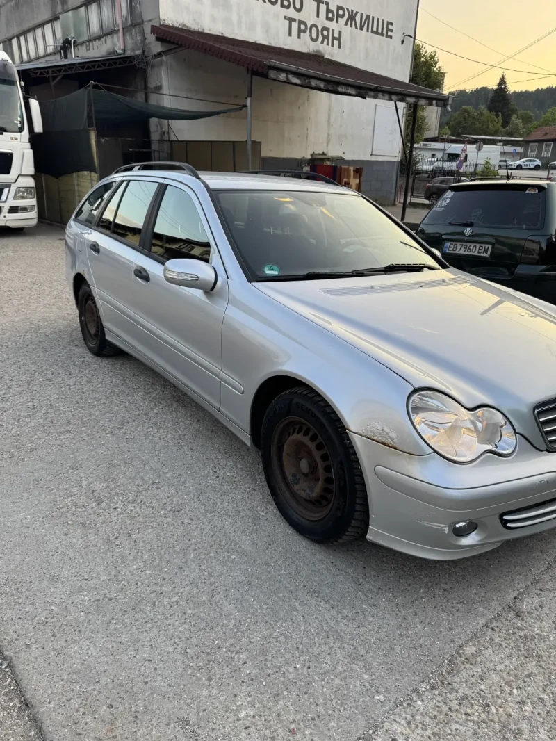 Mercedes-Benz C 200, снимка 2 - Автомобили и джипове - 51887000