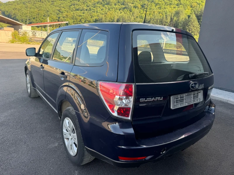 Subaru Forester 2.0 4x4 , снимка 4 - Автомобили и джипове - 52237967