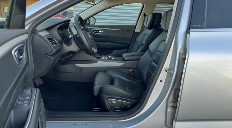 Renault Talisman INITIALE 1.6TCe 200кс. 4CONTROL Head-up Distronic, снимка 5 - Автомобили и джипове - 52261208