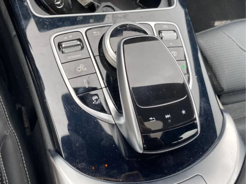 Mercedes-Benz C 63 AMG S * * CARFAX * * АВТО КРЕДИТ * * , снимка 7 - Автомобили и джипове - 53092246