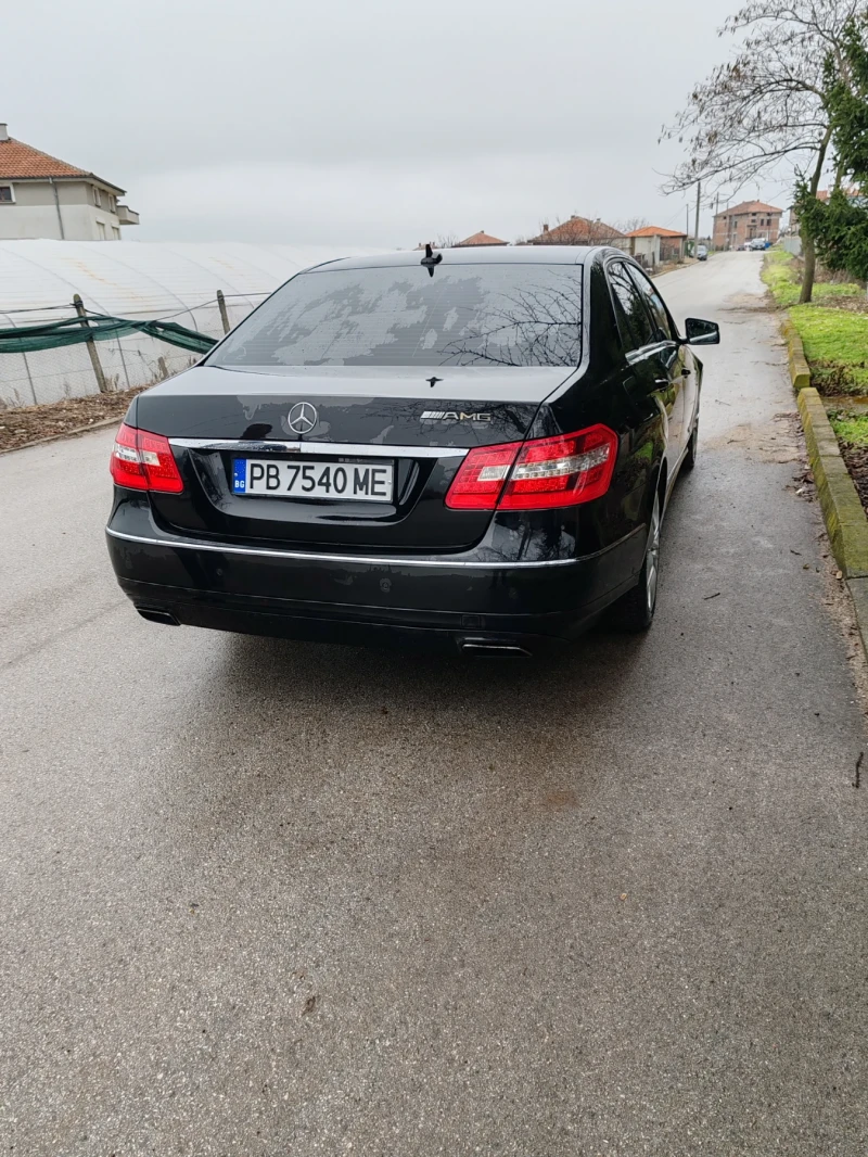 Mercedes-Benz E 220 2.2, снимка 7 - Автомобили и джипове - 53220054