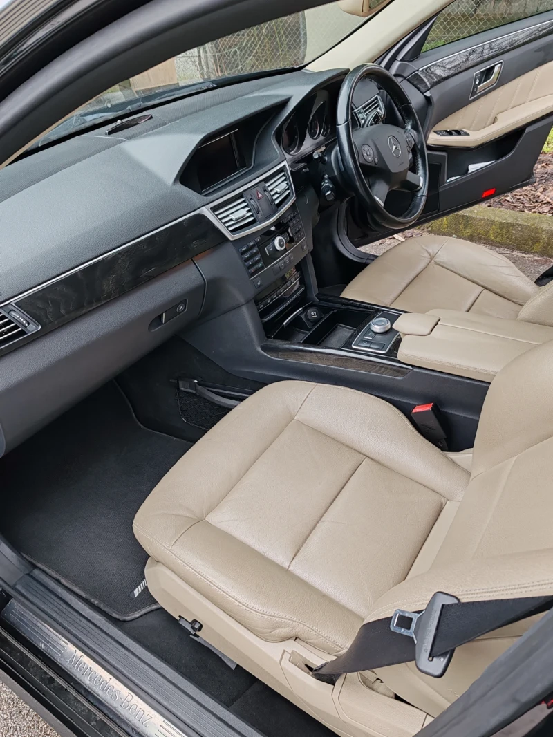 Mercedes-Benz E 220 2.2, снимка 2 - Автомобили и джипове - 53220054