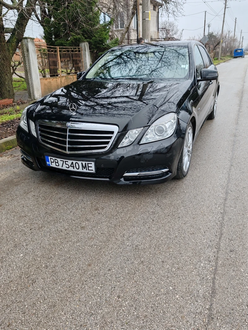 Mercedes-Benz E 220 2.2, снимка 10 - Автомобили и джипове - 53220054