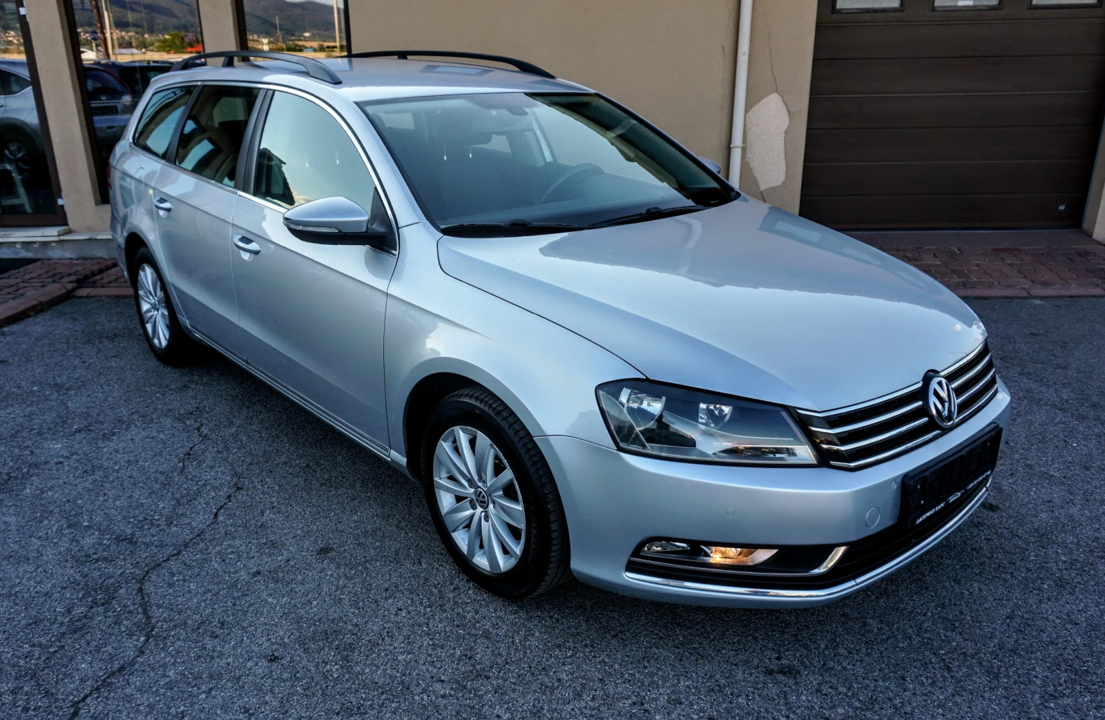 VW Passat 1.6TDI COMFORTLINE - изображение 2