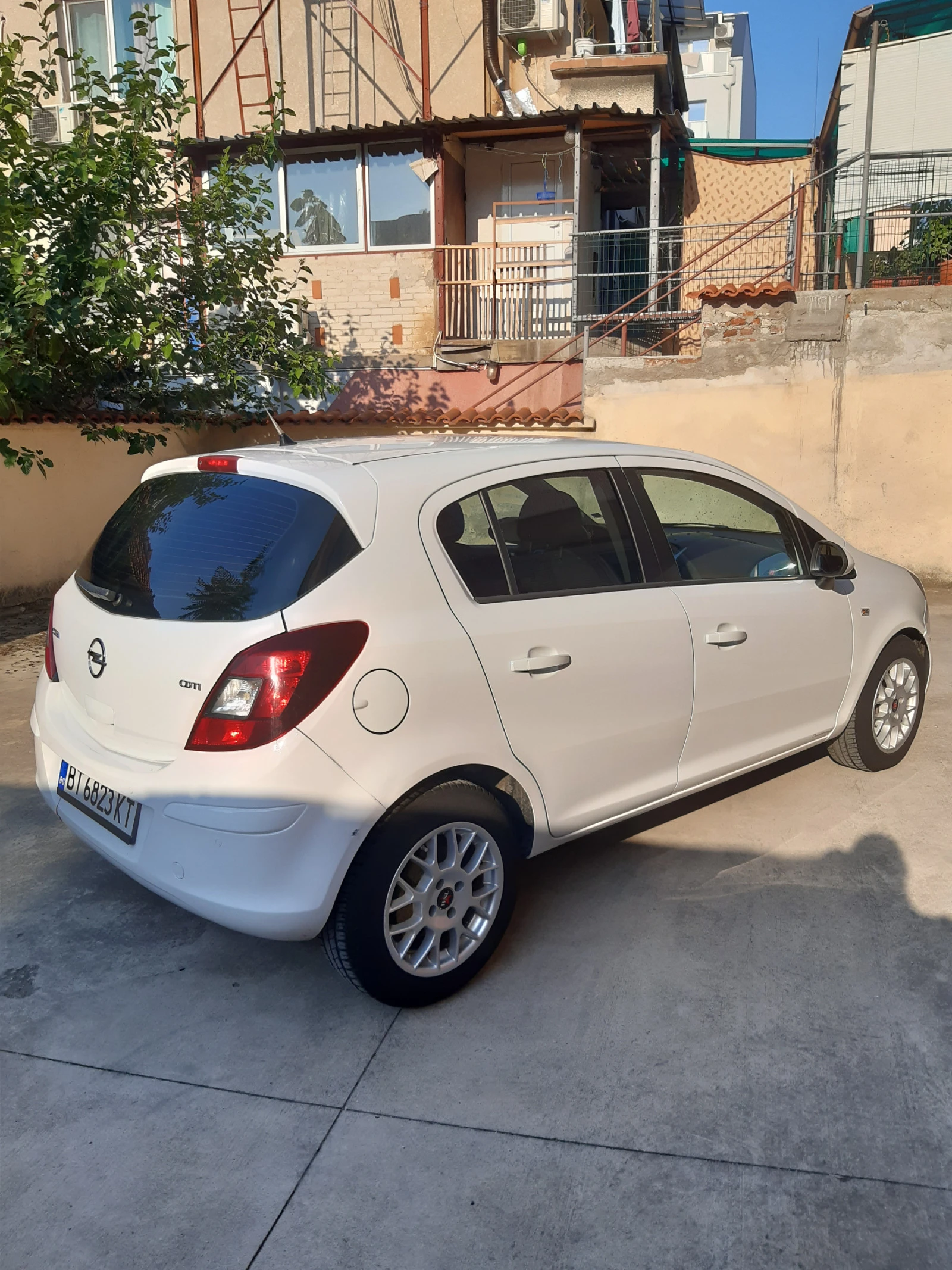 Opel Corsa 1.3 CDTI Euro5A - изображение 4