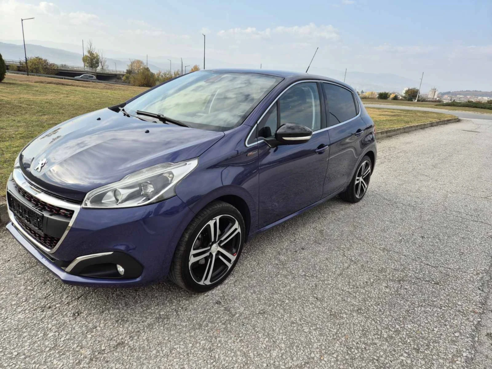 Peugeot 208 1.6 BlueHDI  GT line 120hp - изображение 2