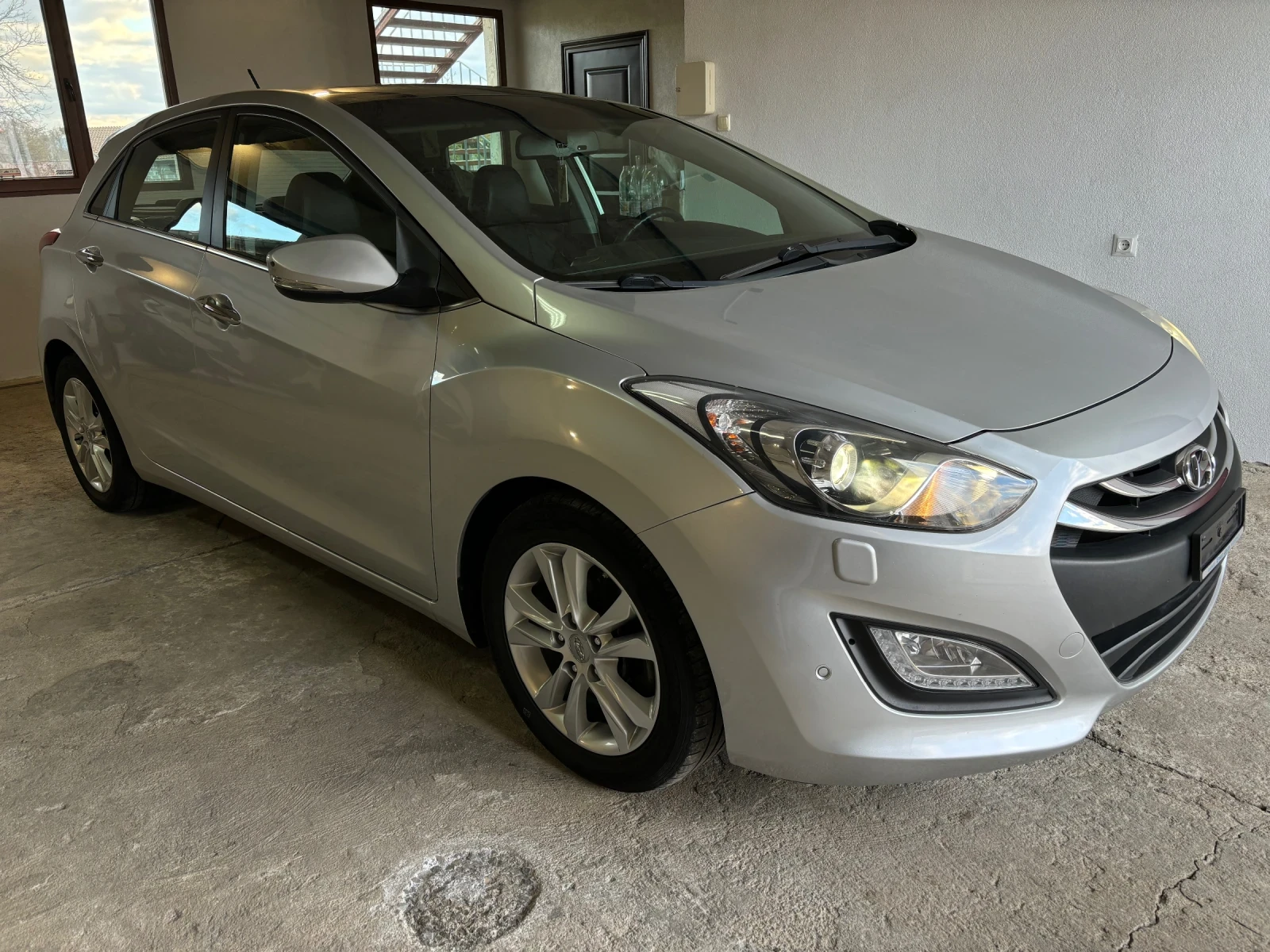 Hyundai I30 1.6i FACE SWISS | Mobile.bg — изображение 1
