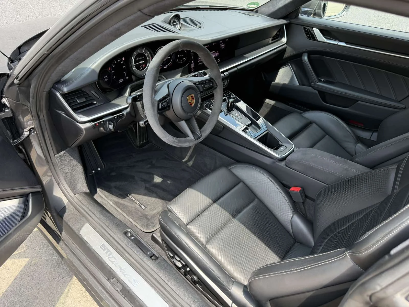 Porsche 911 992 TURBO S - изображение 10