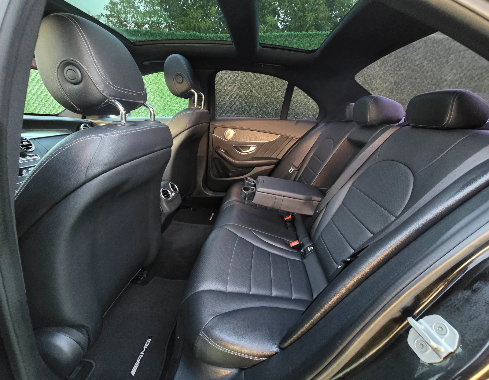 Mercedes-Benz C 220 220Bluetec* AMG LINE* BURMESTER* HEAD UP* PANORAMA - изображение 10