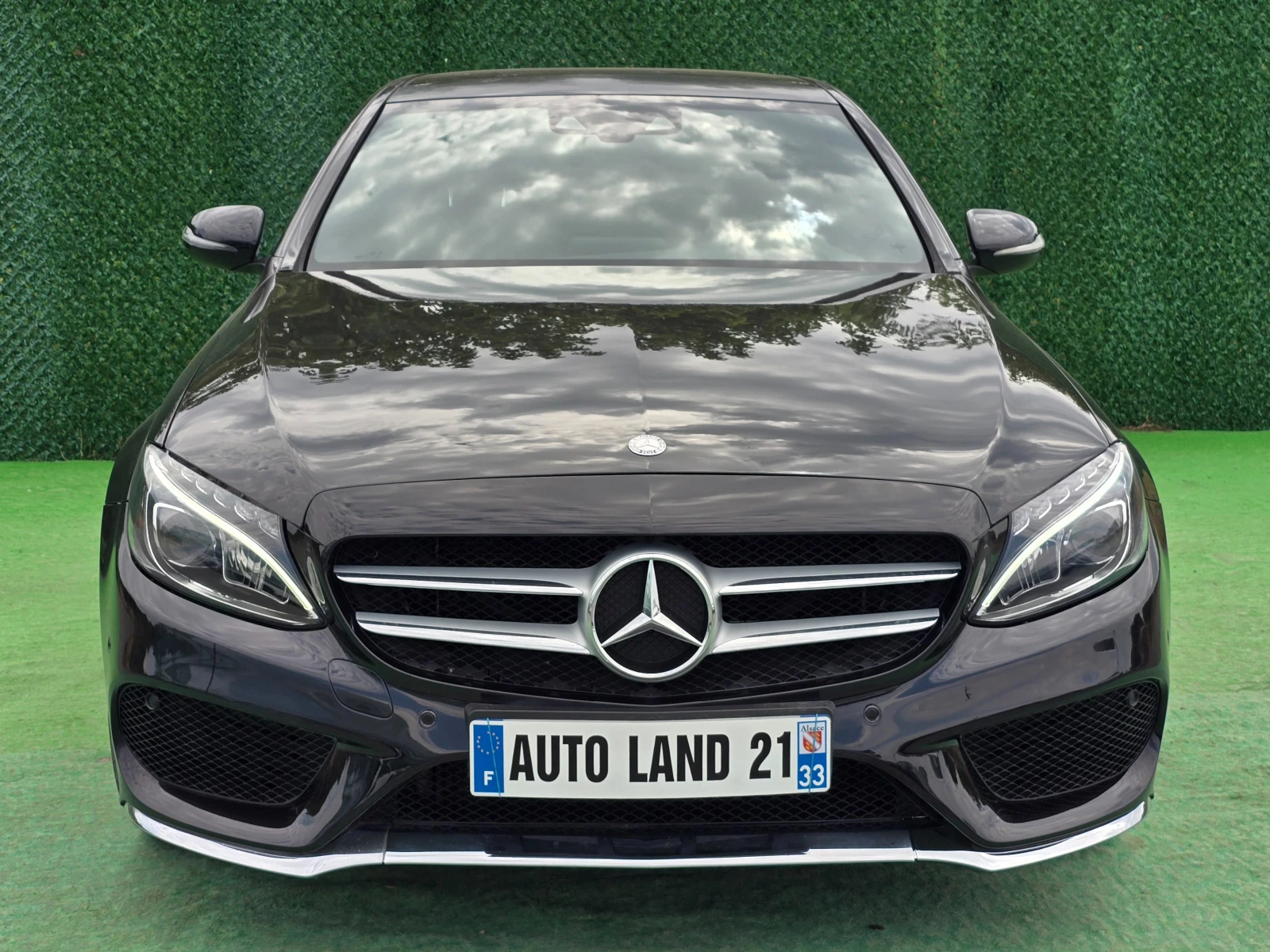 Mercedes-Benz C 220 220Bluetec* AMG LINE* BURMESTER* HEAD UP* PANORAMA - изображение 2