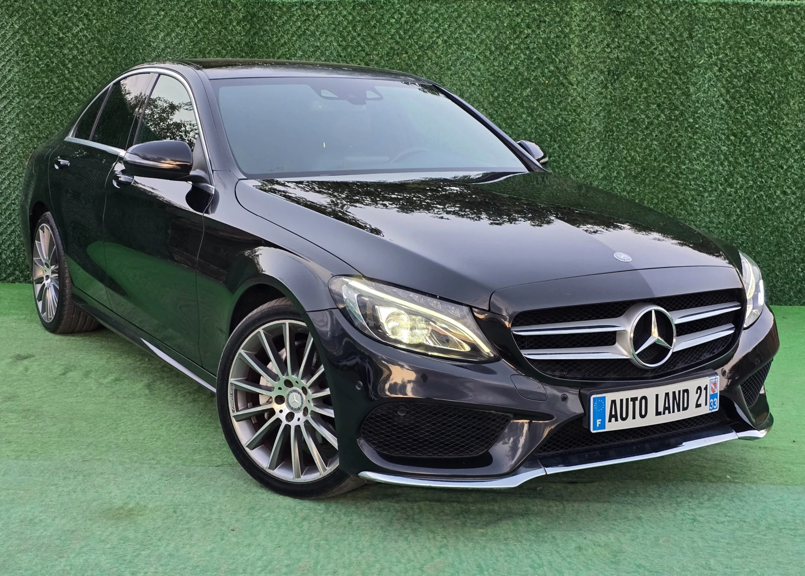 Mercedes-Benz C 220 220Bluetec* AMG LINE* BURMESTER* HEAD UP* PANORAMA - изображение 3