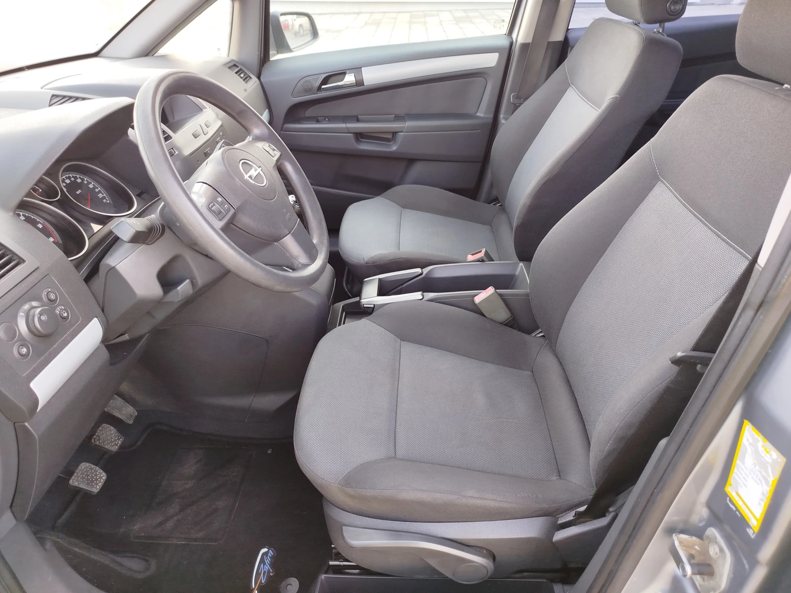 Opel Zafira 1.9cdti-120кс. - изображение 9