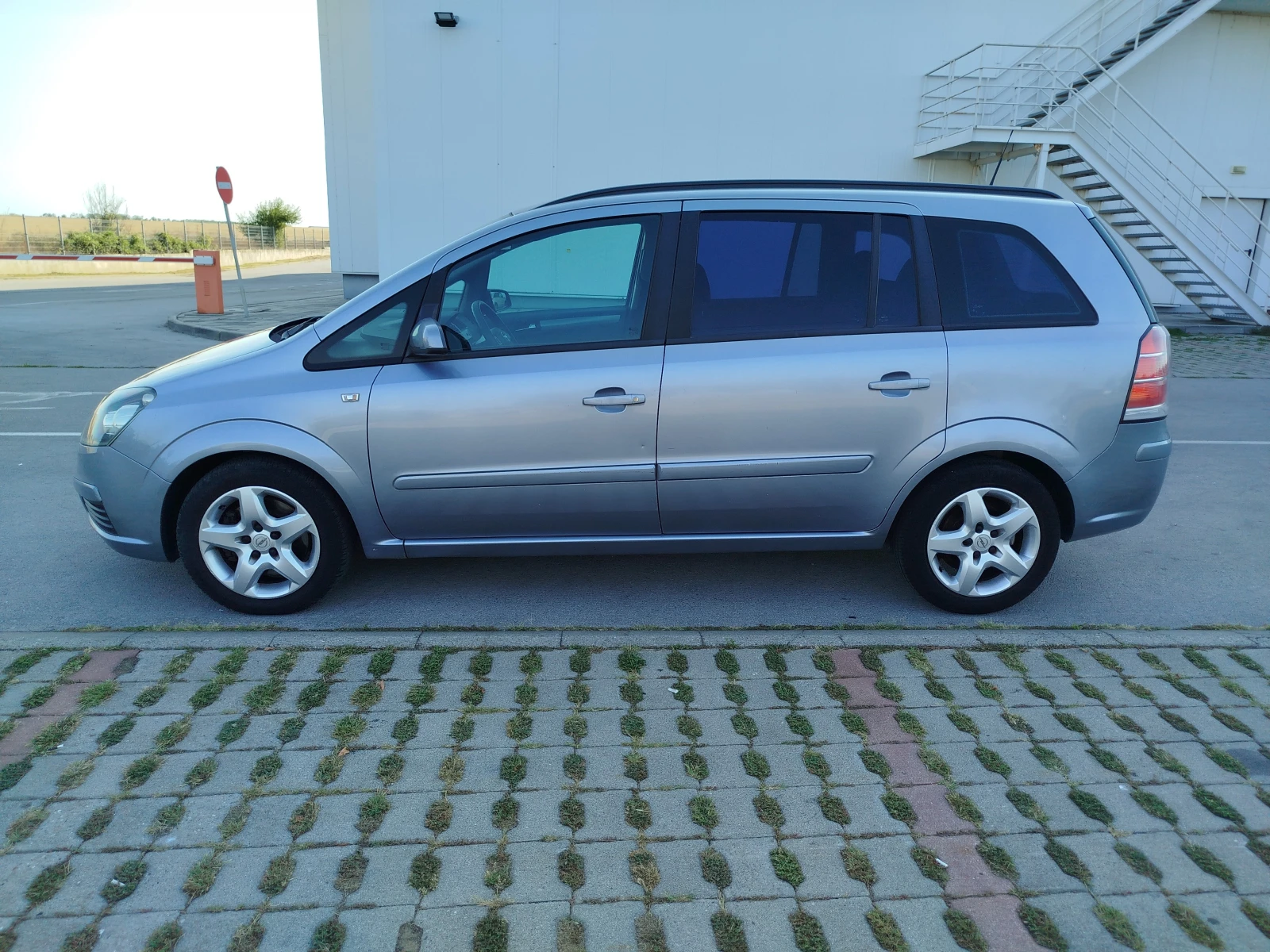 Opel Zafira 1.9cdti-120кс. - изображение 3