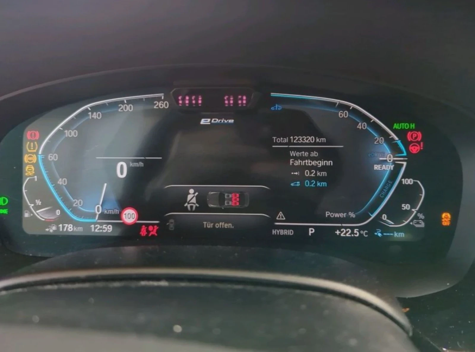 BMW 530E TOURING.M-SPORT.KAMERA.LED.ACC.NAVI - изображение 9