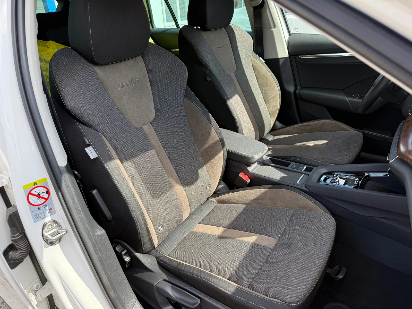 Skoda Octavia 2.0TDI 200 SCOUT EURO 6B 44000 44  | Mobile.bg   12