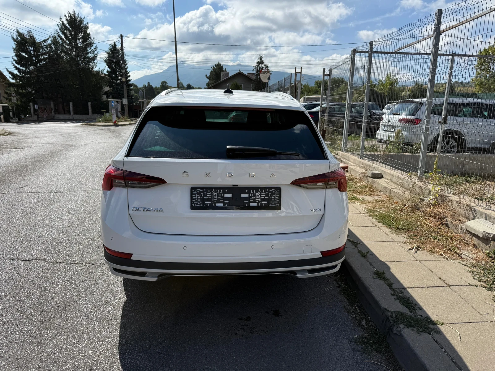 Skoda Octavia 2.0TDI 200КС SCOUT EURO 6B 44000КМ 4х4 ТЕГЛИЧ - изображение 6