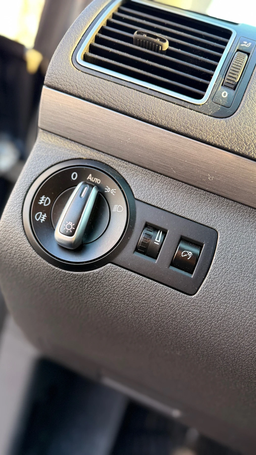 VW Touran 1.6TDI 105кс - изображение 10