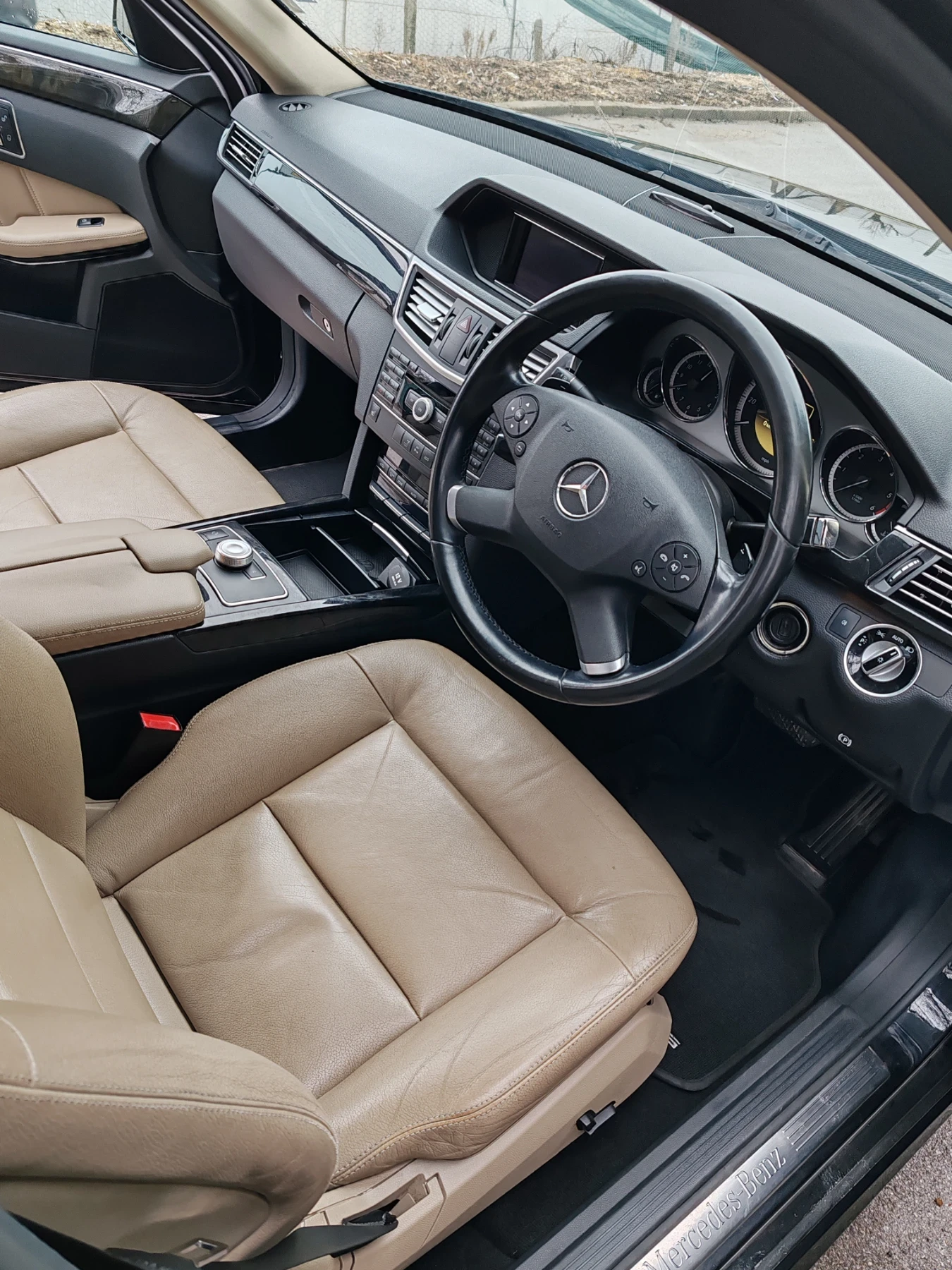 Mercedes-Benz E 220 2.2 - изображение 4