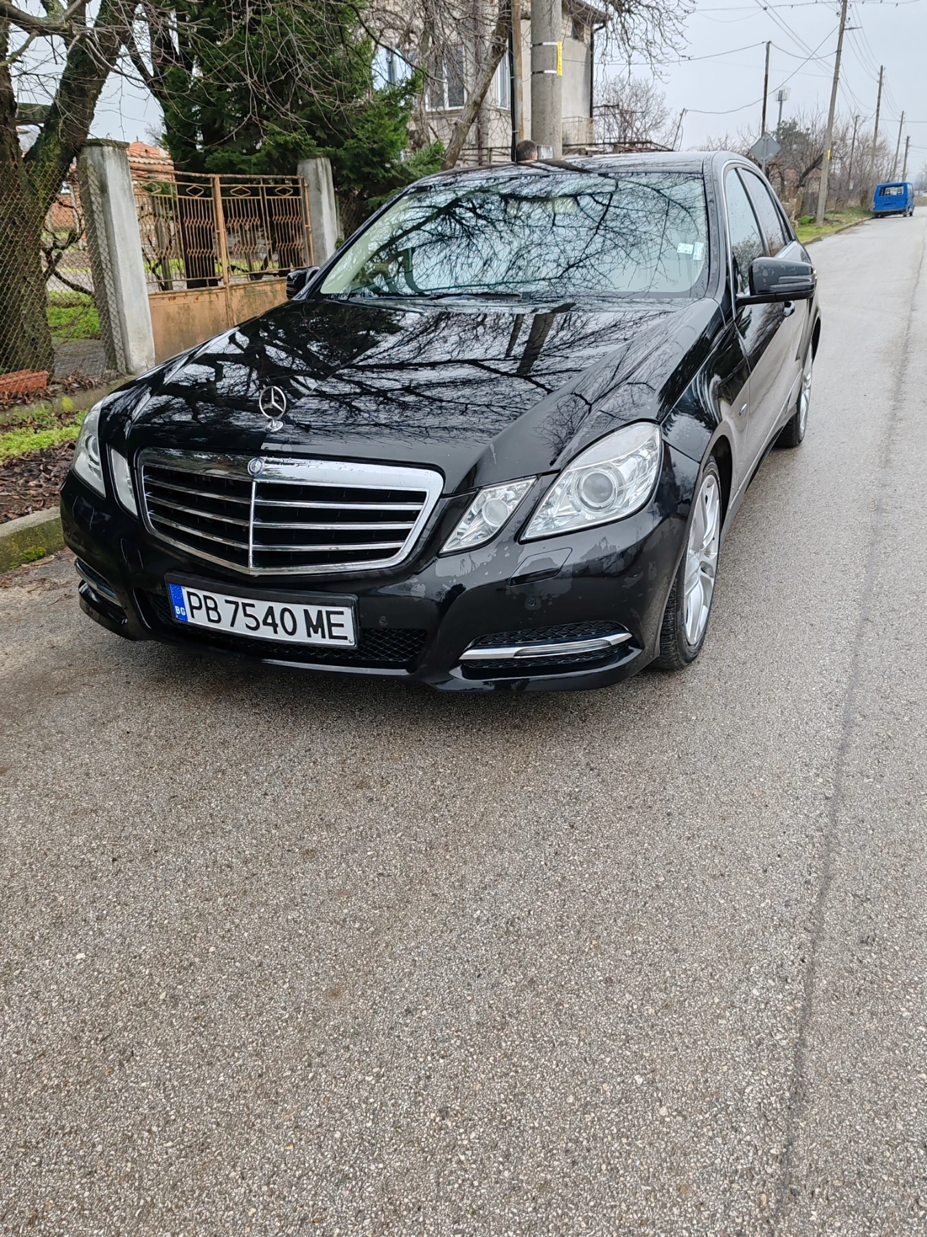 Mercedes-Benz E 220 2.2 - изображение 10