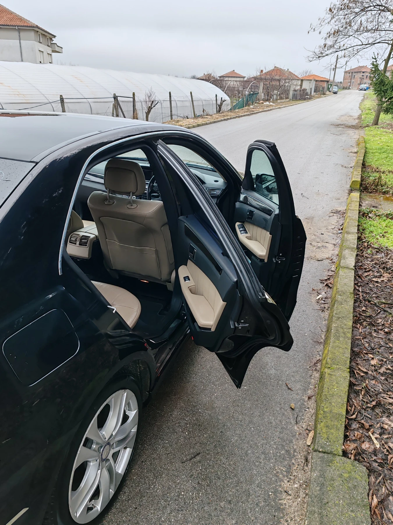 Mercedes-Benz E 220 2.2 - изображение 5