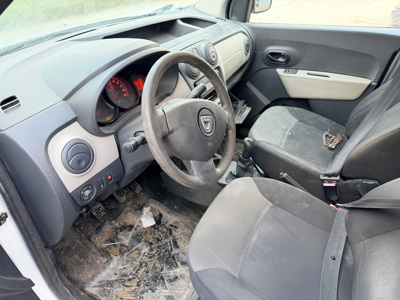 Dacia Dokker 1.5 DCI - изображение 8