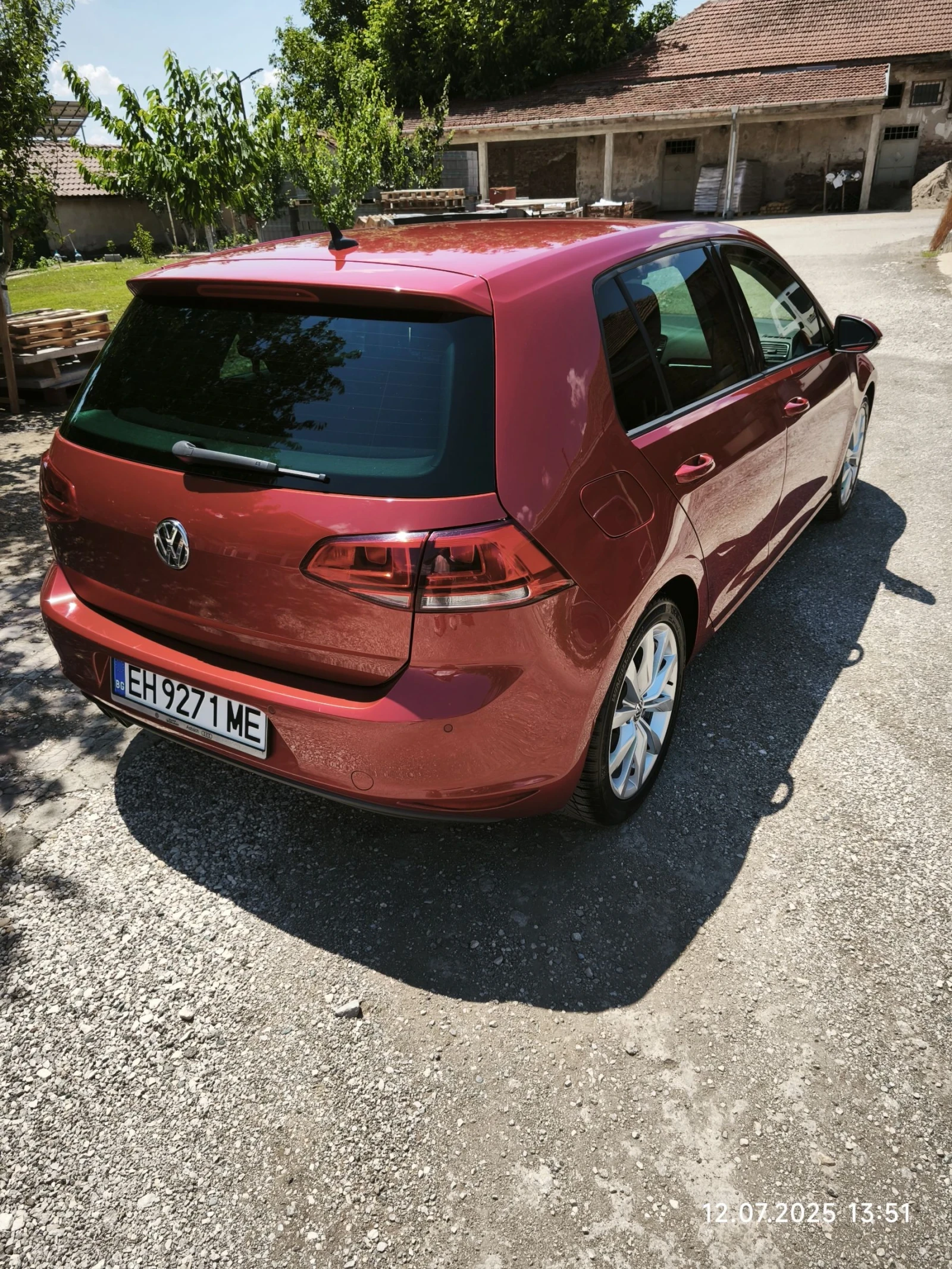 VW Golf 2.0 TDI, снимка 4 - Автомобили и джипове - 53995577