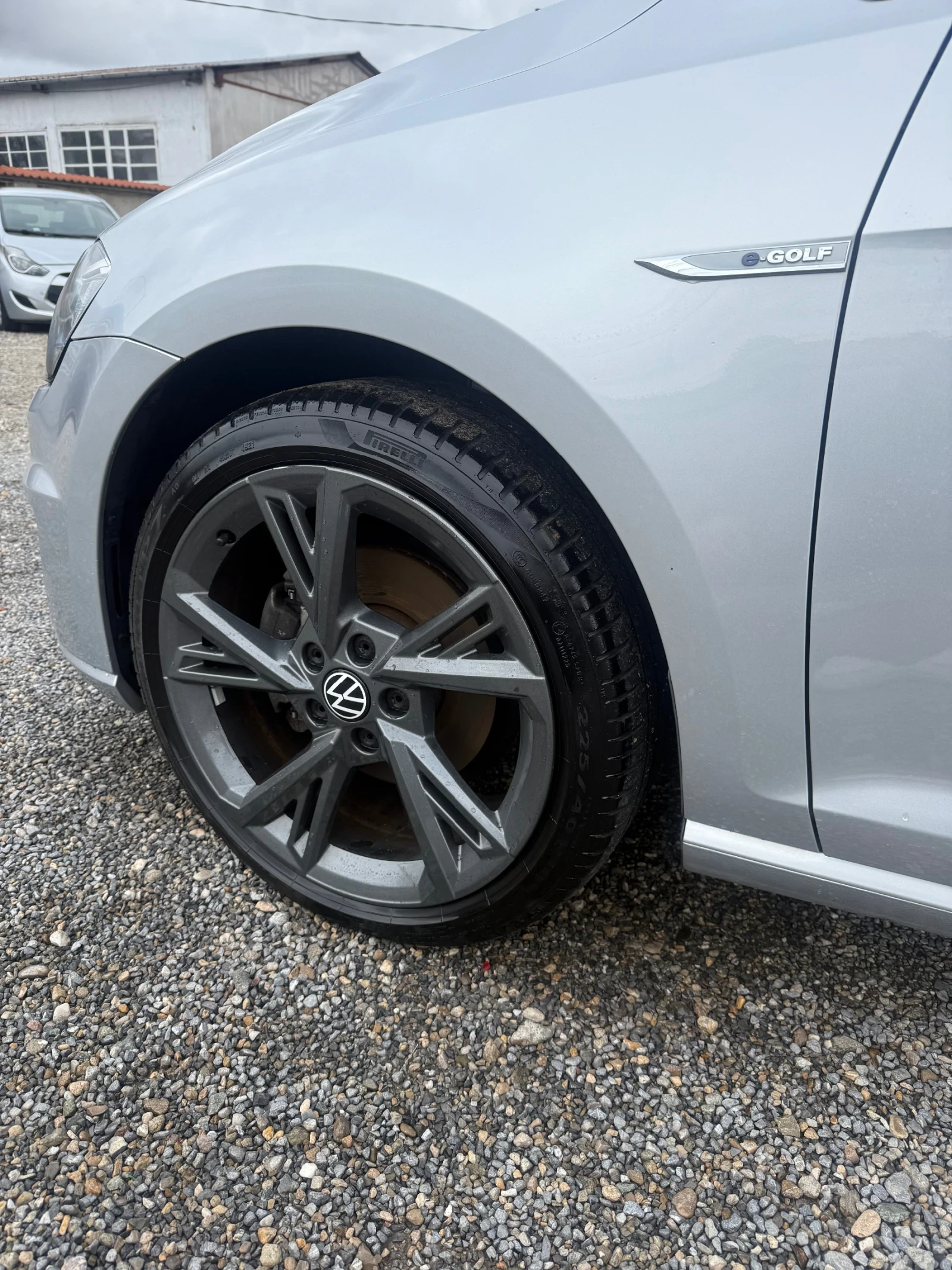 VW Golf 24 kw, снимка 6 - Автомобили и джипове - 54090440