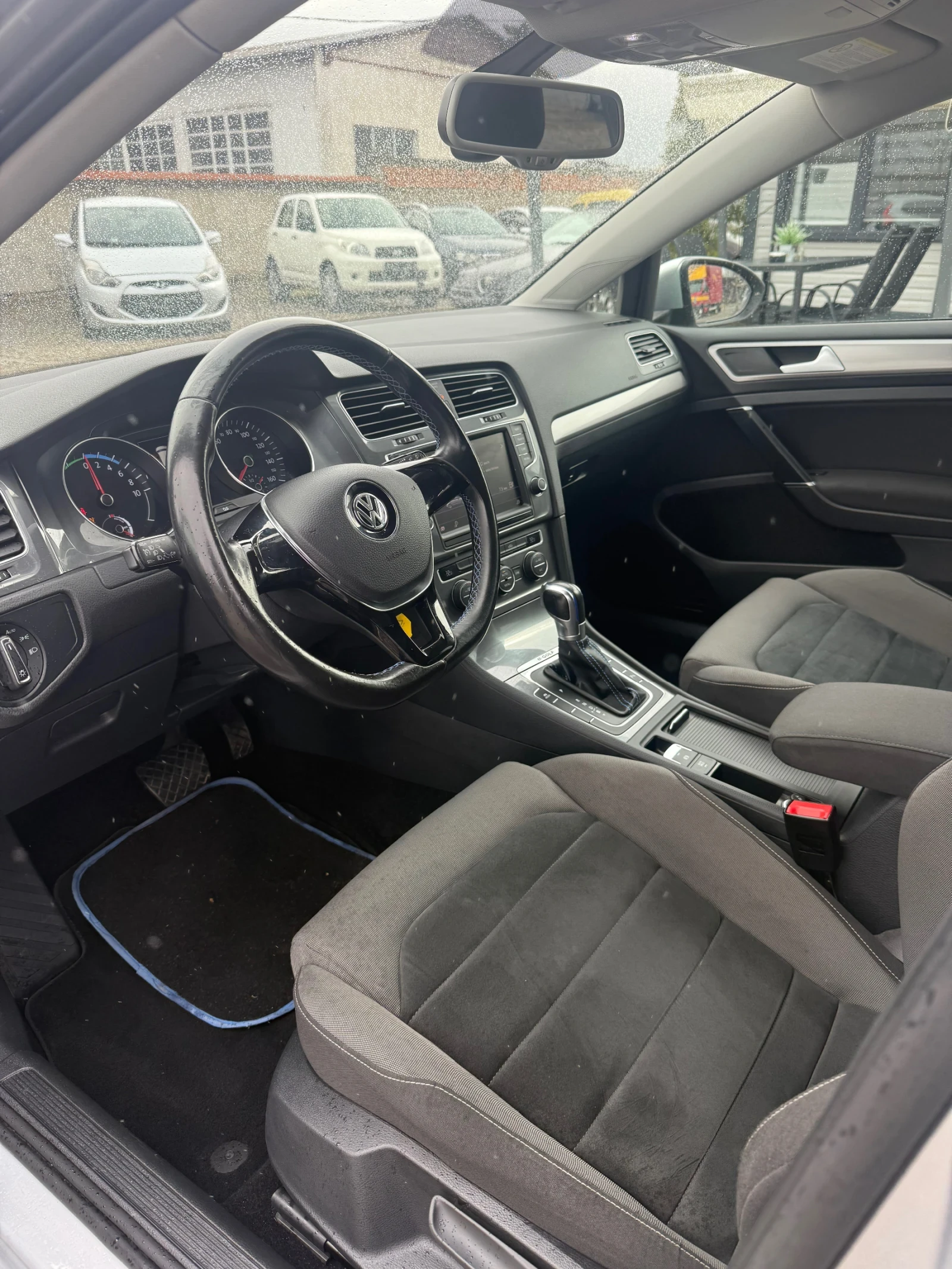 VW Golf 24 kw, снимка 8 - Автомобили и джипове - 54090440