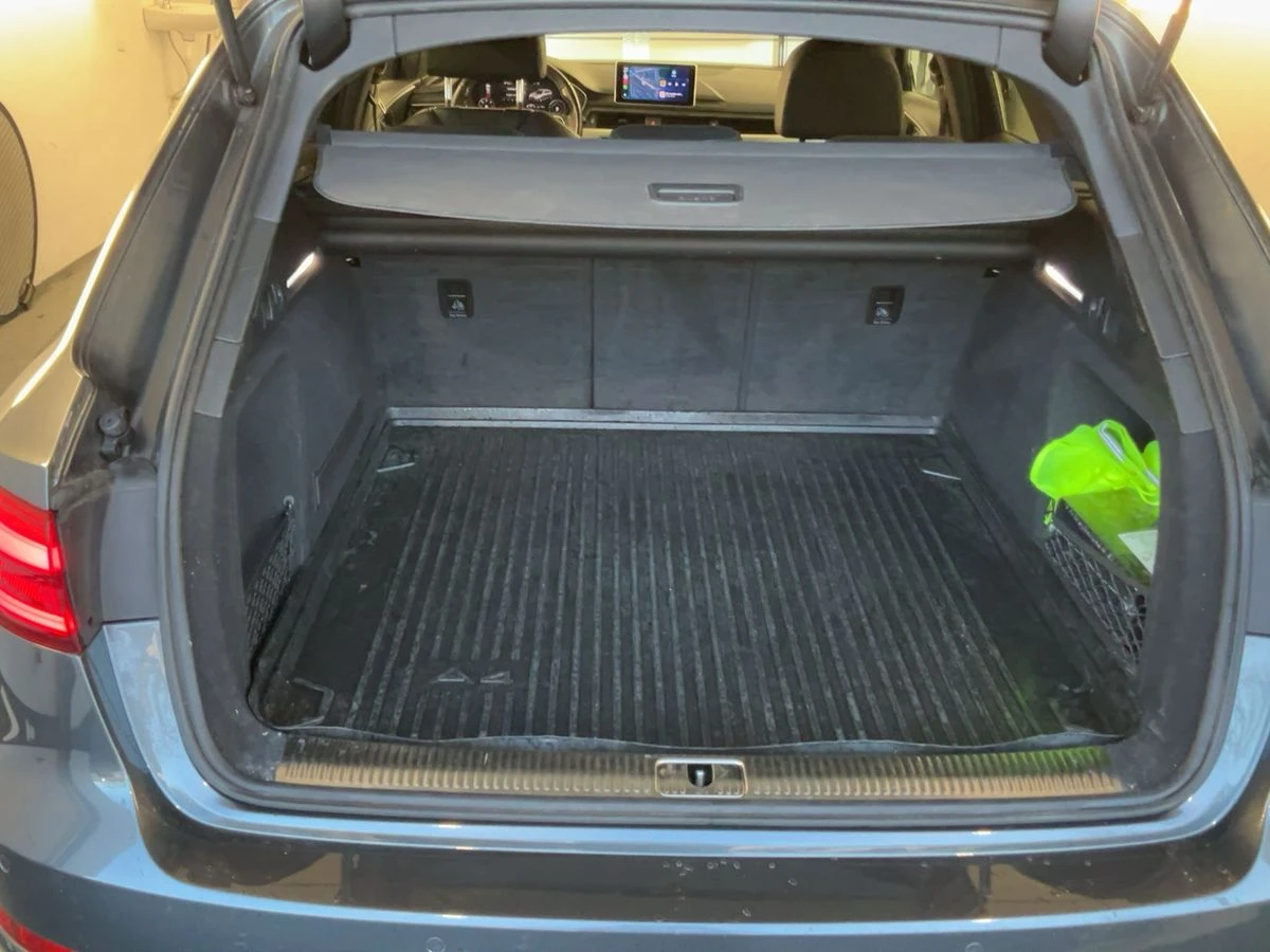 Audi A4 2.0TDI/190кс/S-Line/MATRIX/, снимка 7 - Автомобили и джипове - 54229662