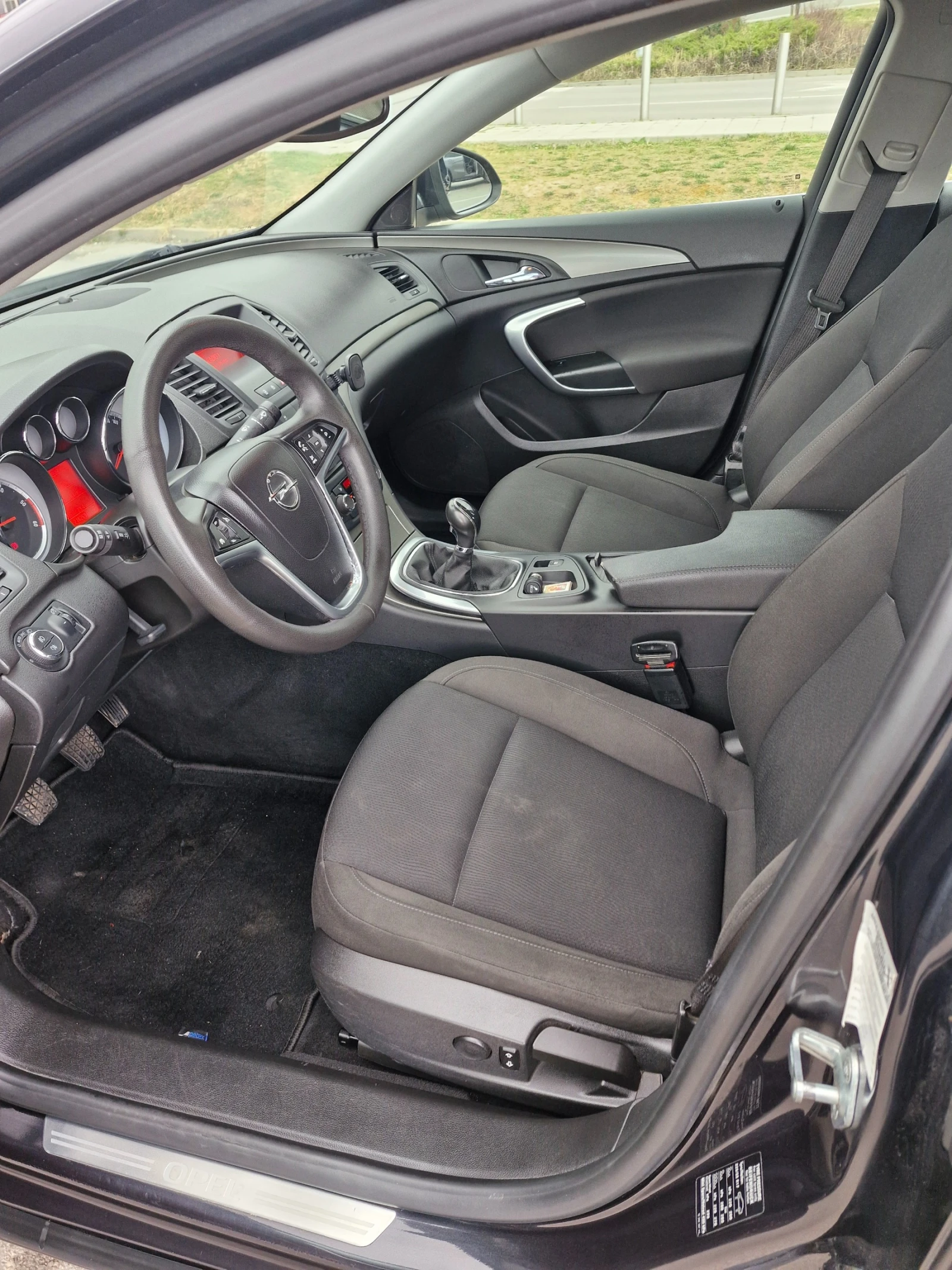 Opel Insignia insignia, снимка 4 - Автомобили и джипове - 54556338