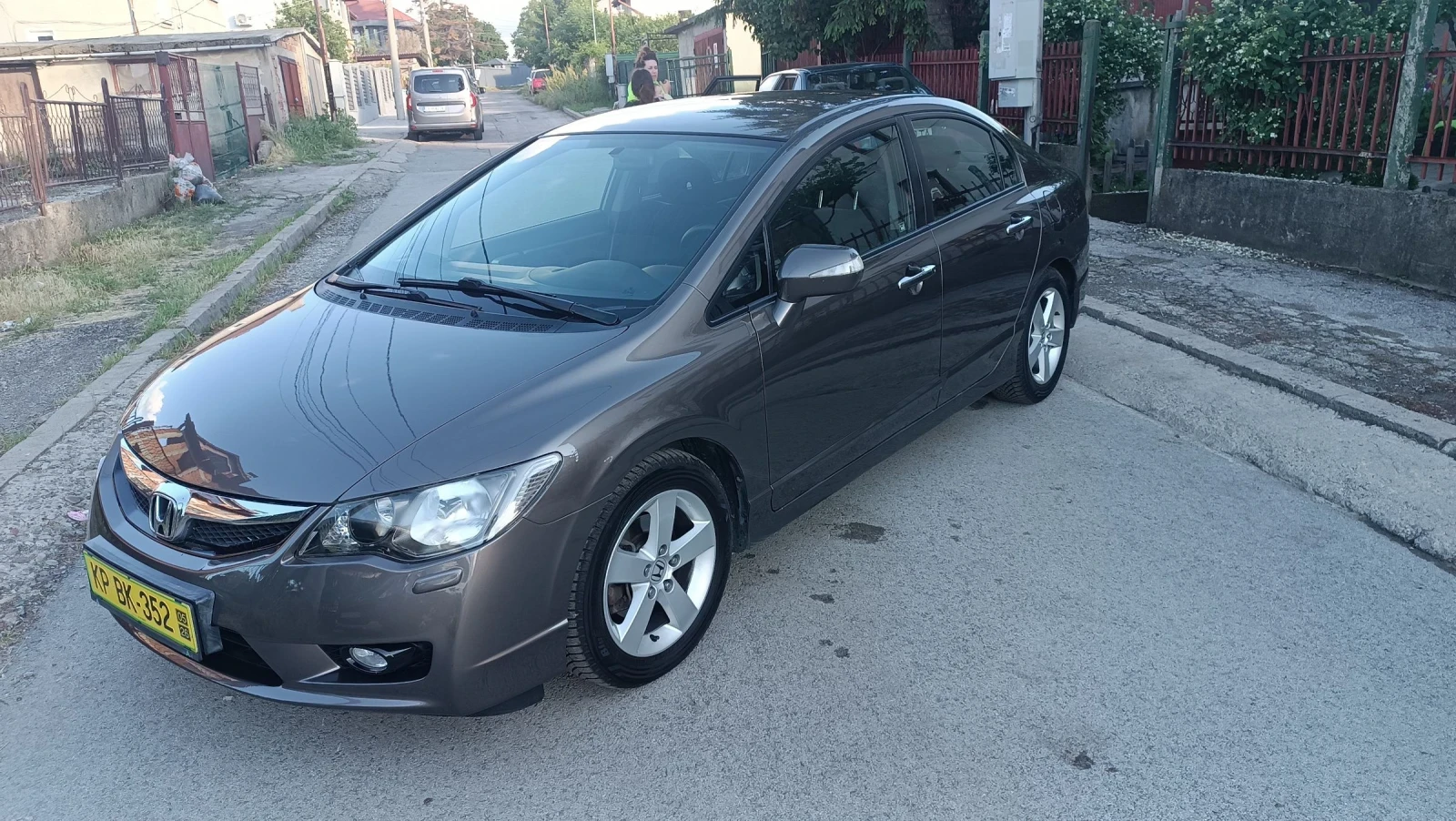 Honda Civic 1.8 топ състояние докаран на ход , снимка 13 - Автомобили и джипове - 54785801
