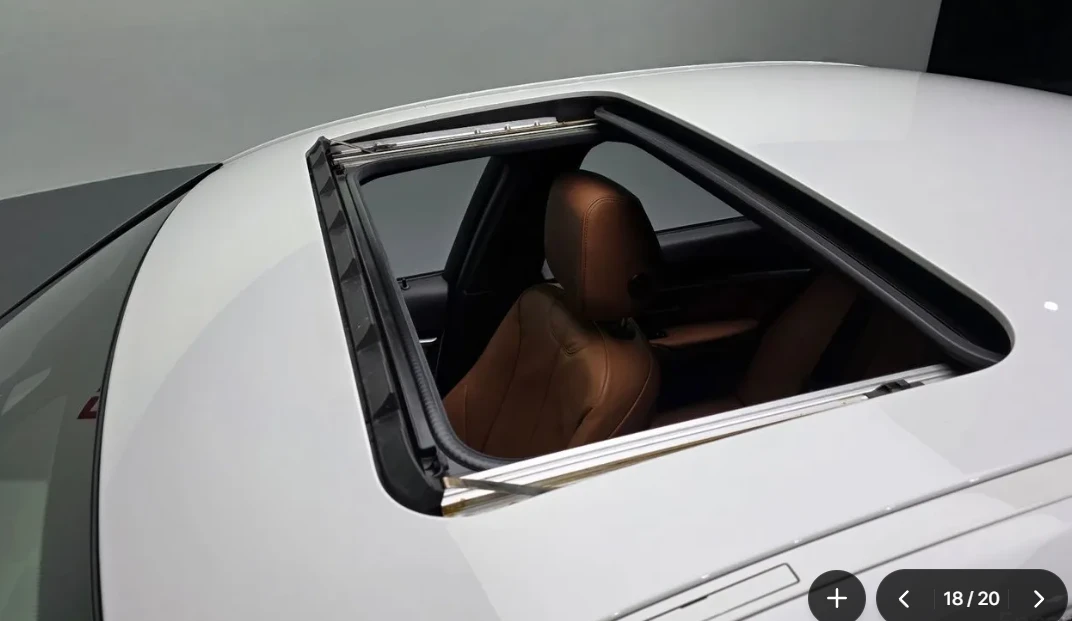 BMW 330 * АВТО КРЕДИТ* ЦЕНА ДО БГ * СЕРВИЗНА ИСТОРИЯ * , снимка 4 - Автомобили и джипове - 55447926
