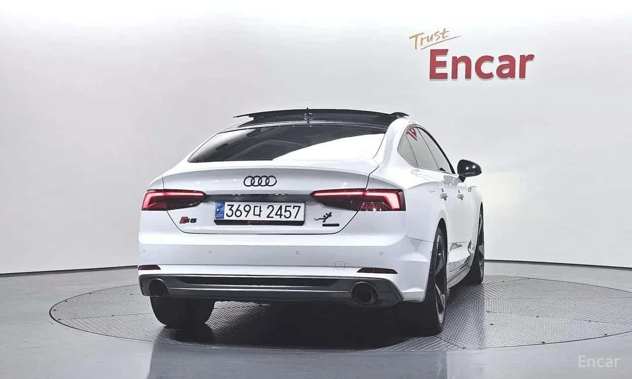 Audi A5  45 TFSI Quattro Premium Sportback * ФИНАНСИРАНЕ, снимка 4 - Автомобили и джипове - 55565705