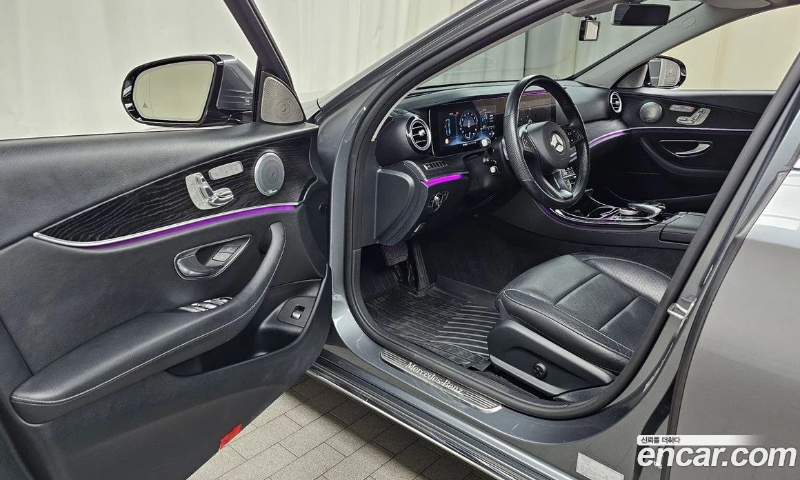 Mercedes-Benz E 300 E300 Avantgarde, снимка 12 - Автомобили и джипове - 55697217