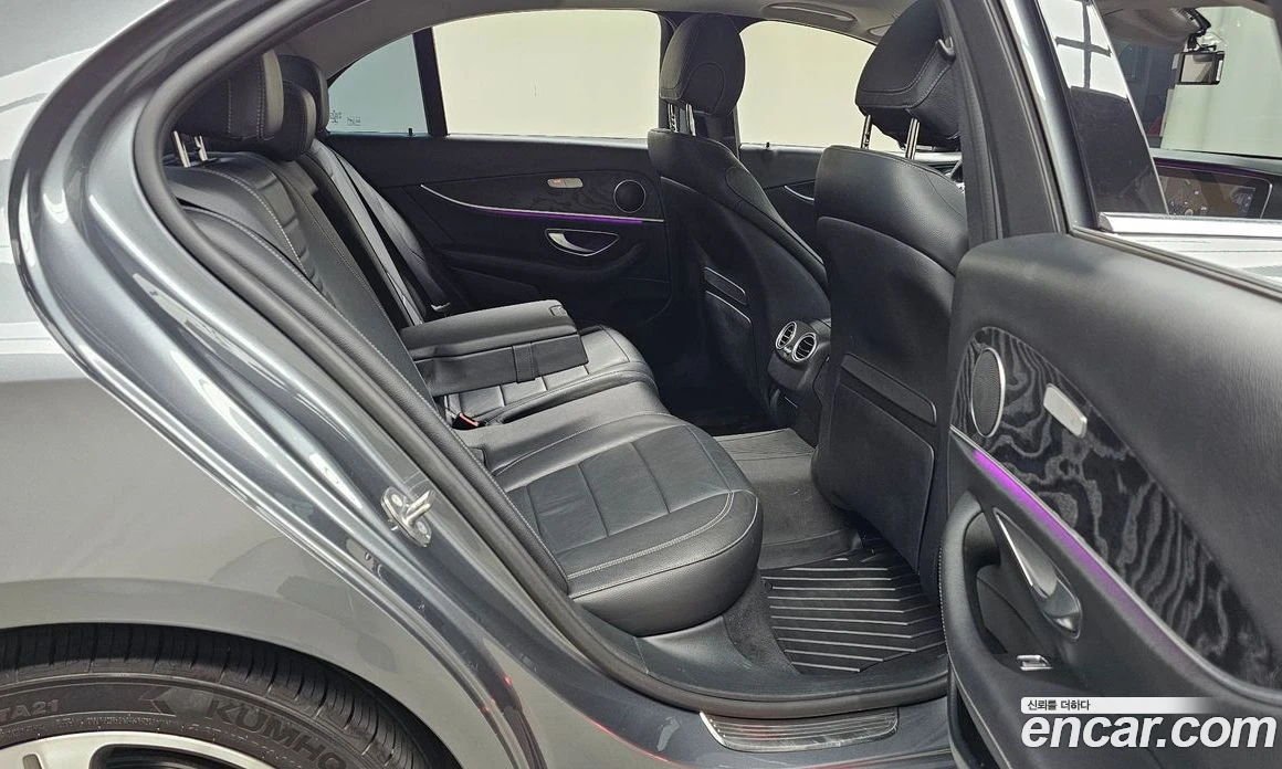 Mercedes-Benz E 300 E300 Avantgarde, снимка 16 - Автомобили и джипове - 55697217