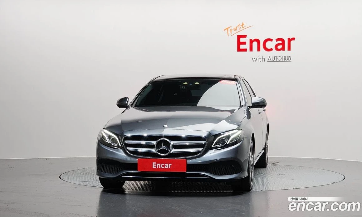 Mercedes-Benz E 300 E300 Avantgarde, снимка 2 - Автомобили и джипове - 55697217