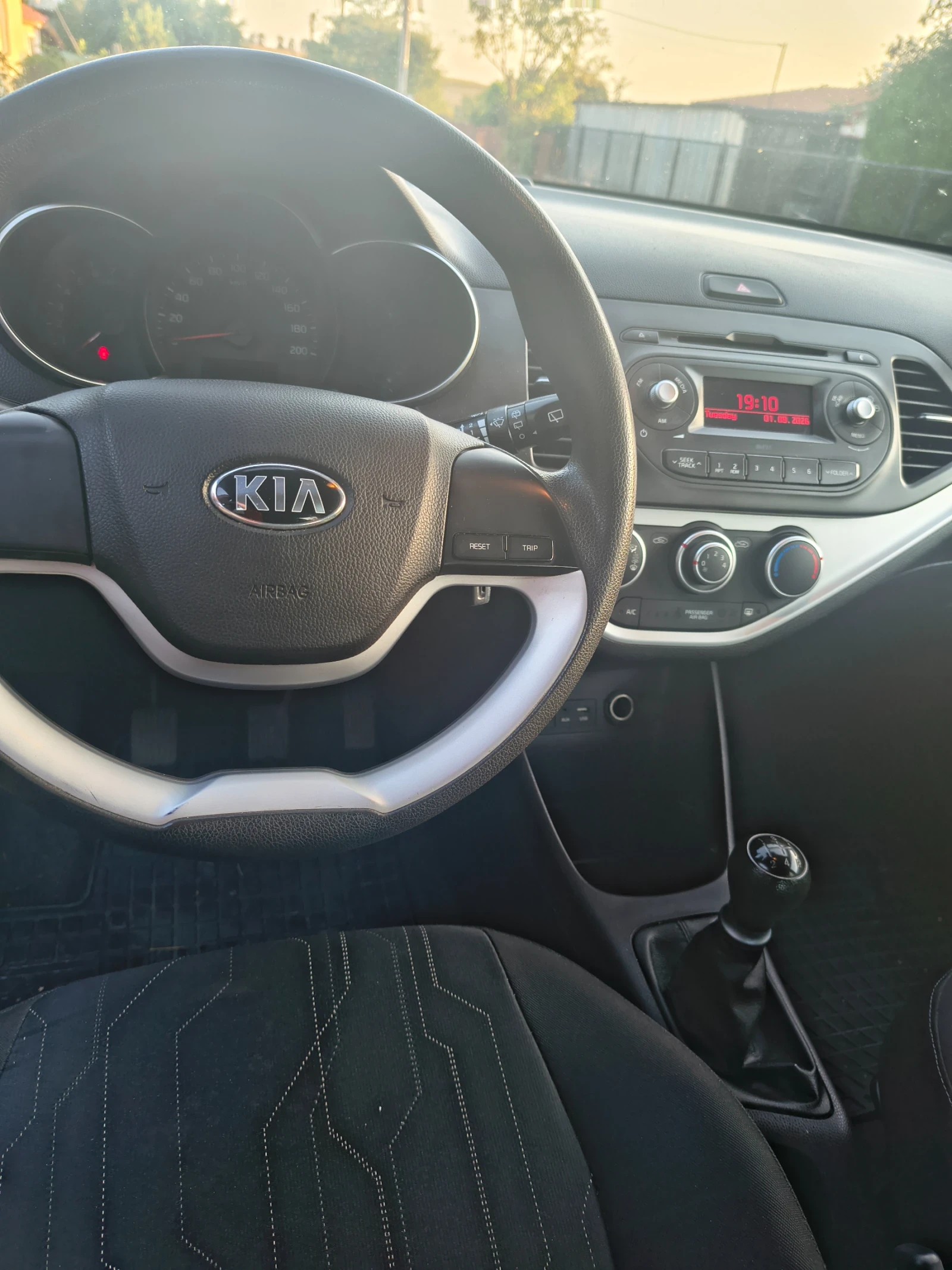Kia Picanto 1.0 LPG, снимка 8 - Автомобили и джипове - 55904606