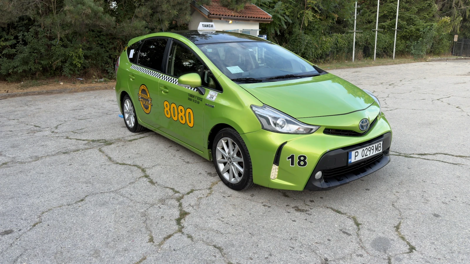 Toyota Prius Hybrid, Gas, 6+ 1, снимка 3 - Автомобили и джипове - 55958895