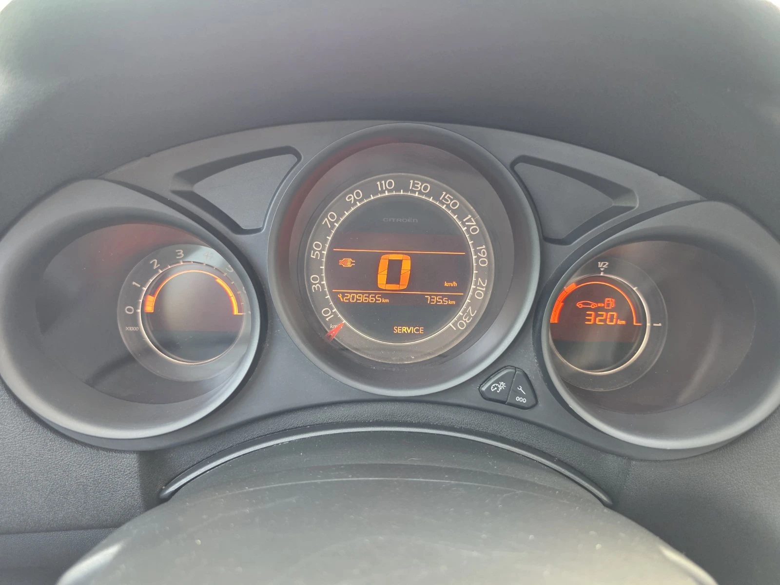 Citroen C4 1.6 HDI, снимка 16 - Автомобили и джипове - 56005595