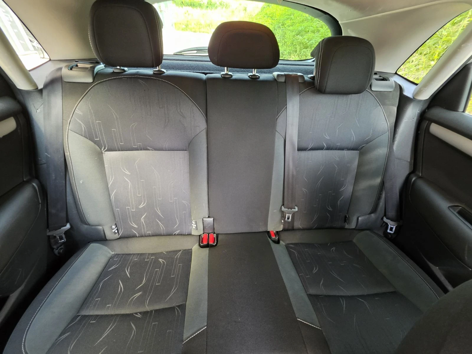Citroen C4 1.6 HDI, снимка 12 - Автомобили и джипове - 56005595