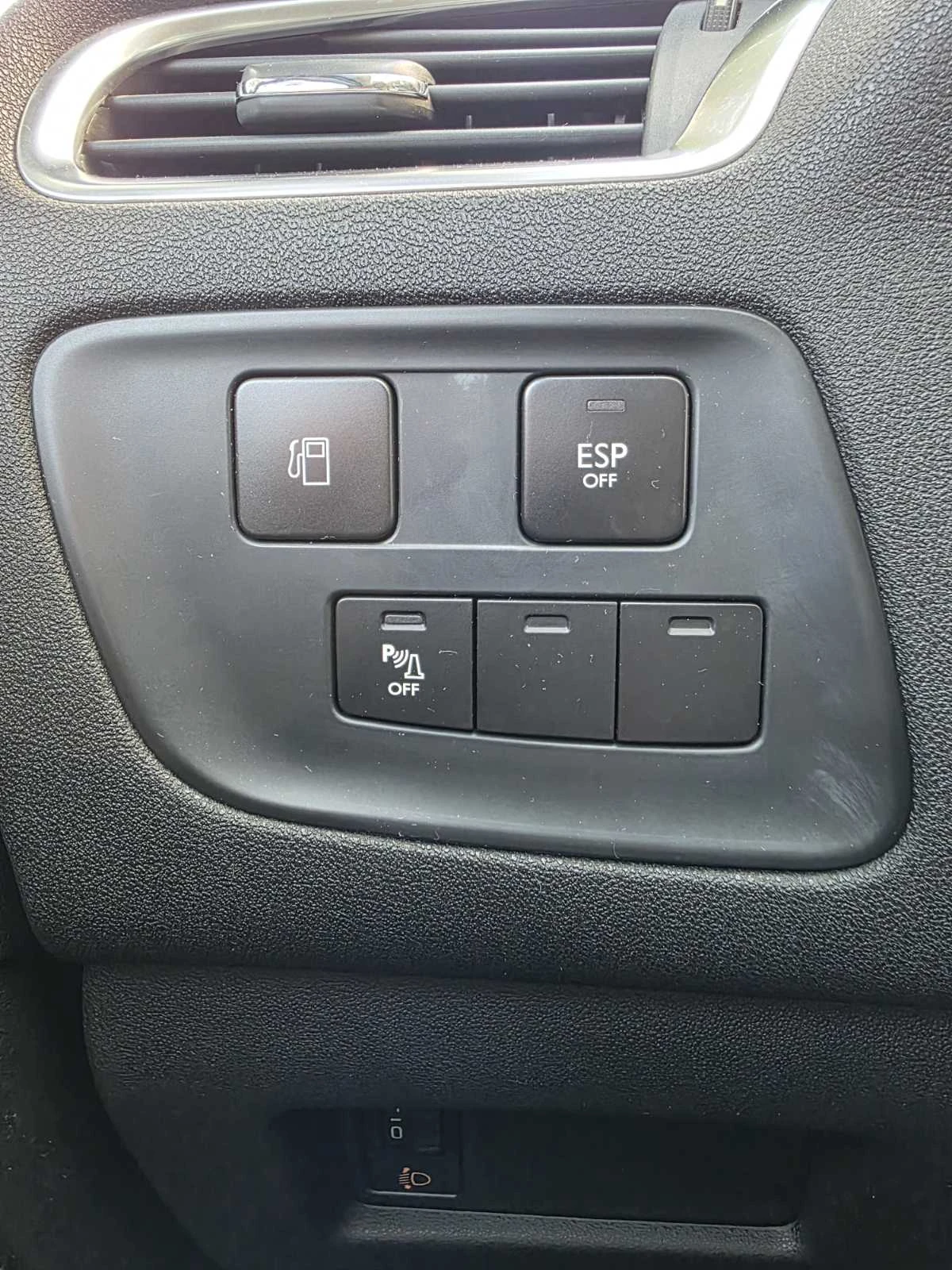 Citroen C4 1.6 HDI, снимка 13 - Автомобили и джипове - 56005595