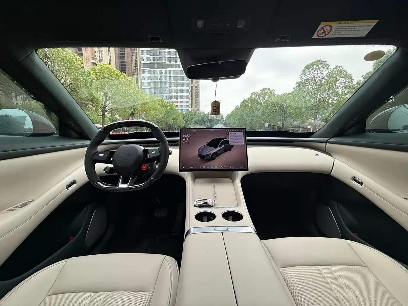 Xiaomi YU7 Ultra Long Range High Performance AWD Max Edition, снимка 8 - Автомобили и джипове - 56650277