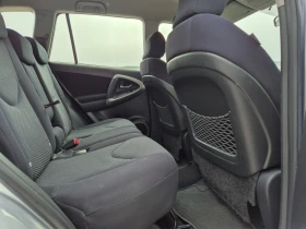 Toyota Rav4 2.2D4D/IИталия , снимка 14
