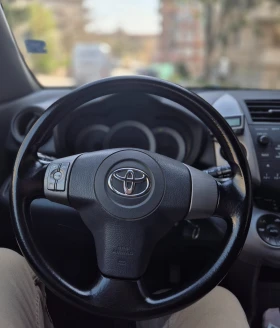 Toyota Rav4 2.2D4D/IИталия , снимка 16